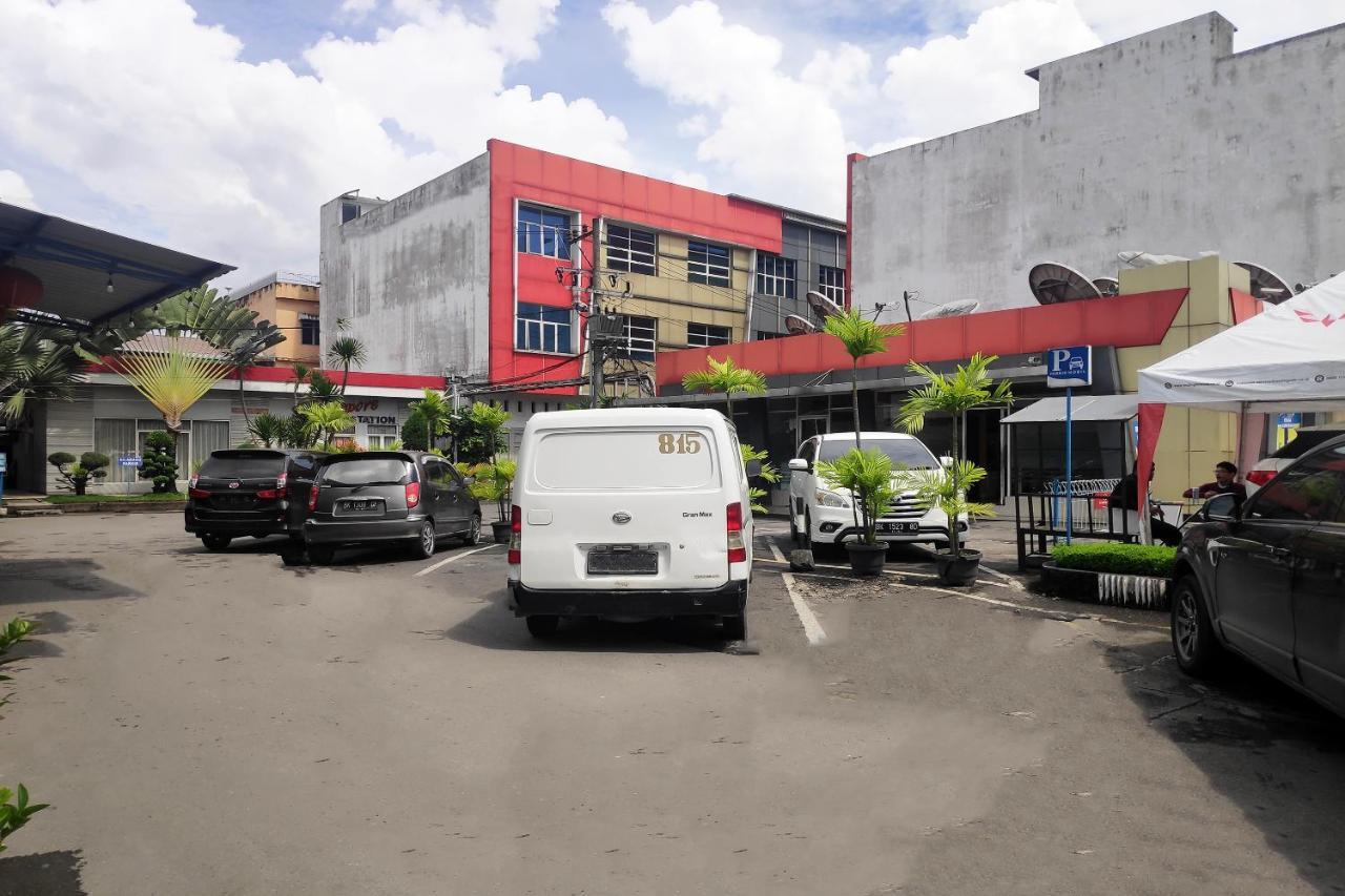 Urbanview Os Residence Medan By Reddoorz Eksteriør bilde