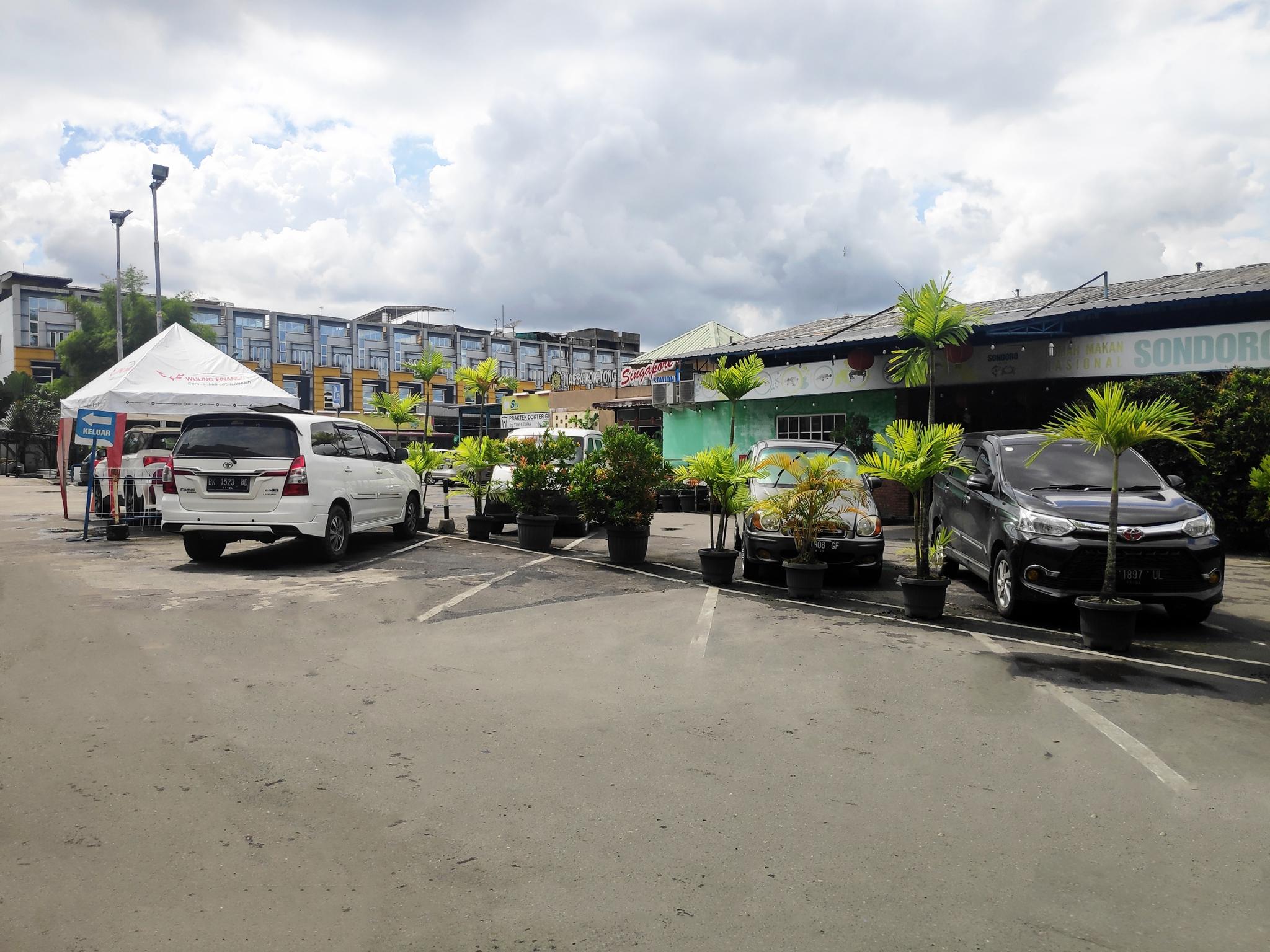 Urbanview Os Residence Medan By Reddoorz Eksteriør bilde